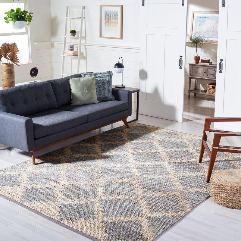 Kilim KLM458 Hand Woven Area Rug - Natural/Grey - 5'x8' - Safavieh.
