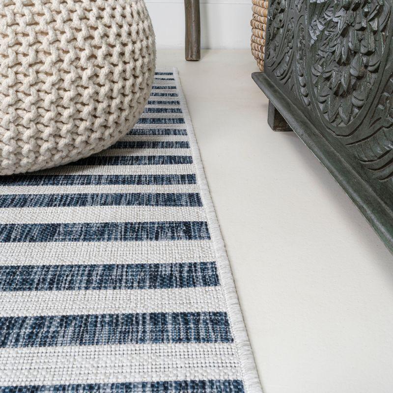 Sukie Modern Offset Stripe Indoor/Outdoor Area Rug - JONATHAN Y