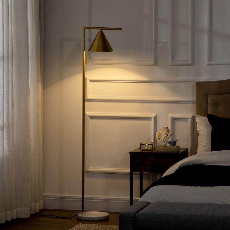 Elegant Gold Adjustable Floor Lamp with Rotatable Head