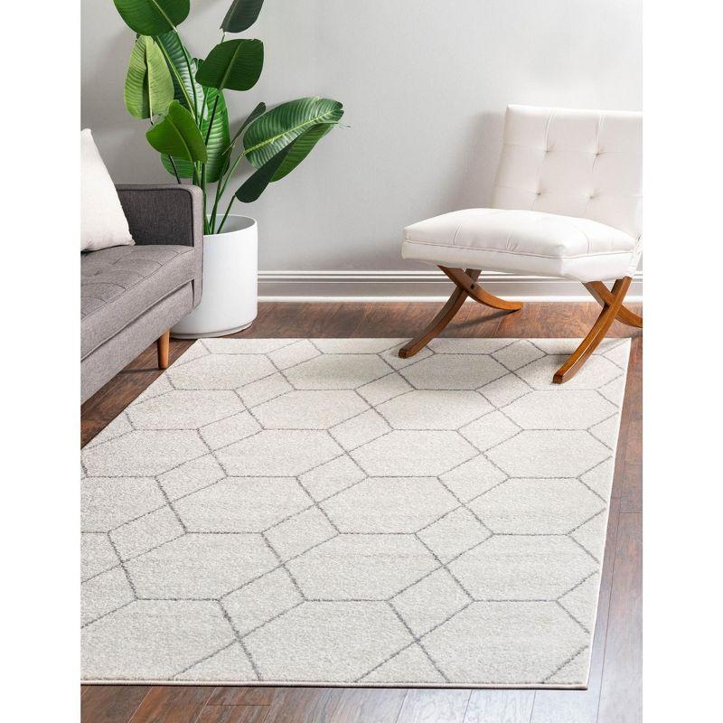 Ivory Trellis Rectangular Synthetic Indoor Easy-Care Rug