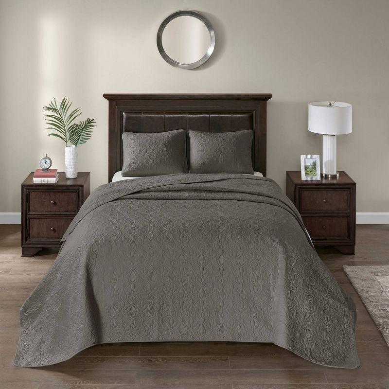 Quebec Reversible Bedspread Set