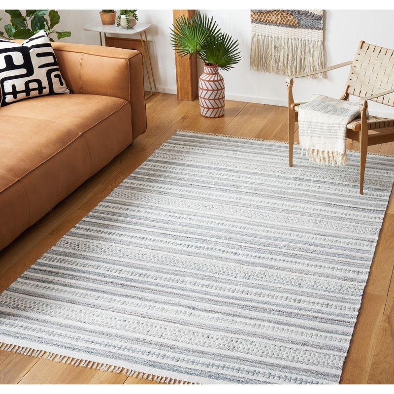 Handwoven Ivory and Grey Synthetic Square Rug 6'