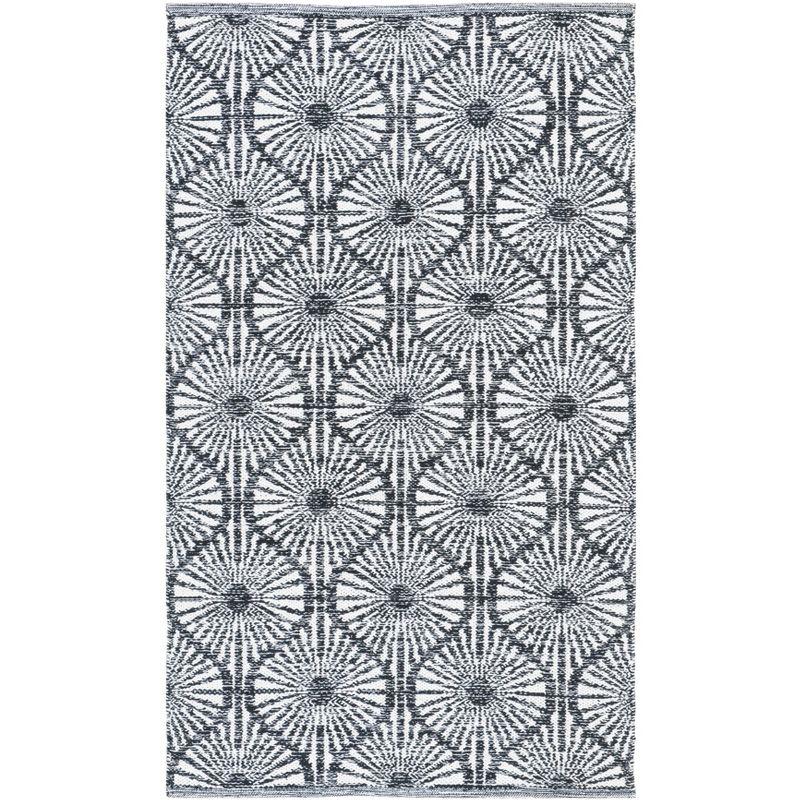 Montauk MTK606 Hand Woven Indoor Accent Rug - Black/Ivory - 3'x5' - Safavieh