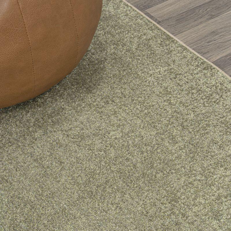 JONATHAN Y Twyla Classic Solid Low-Pile Machine-Washable Sage Green 5 ft. x 8 ft. Area Rug