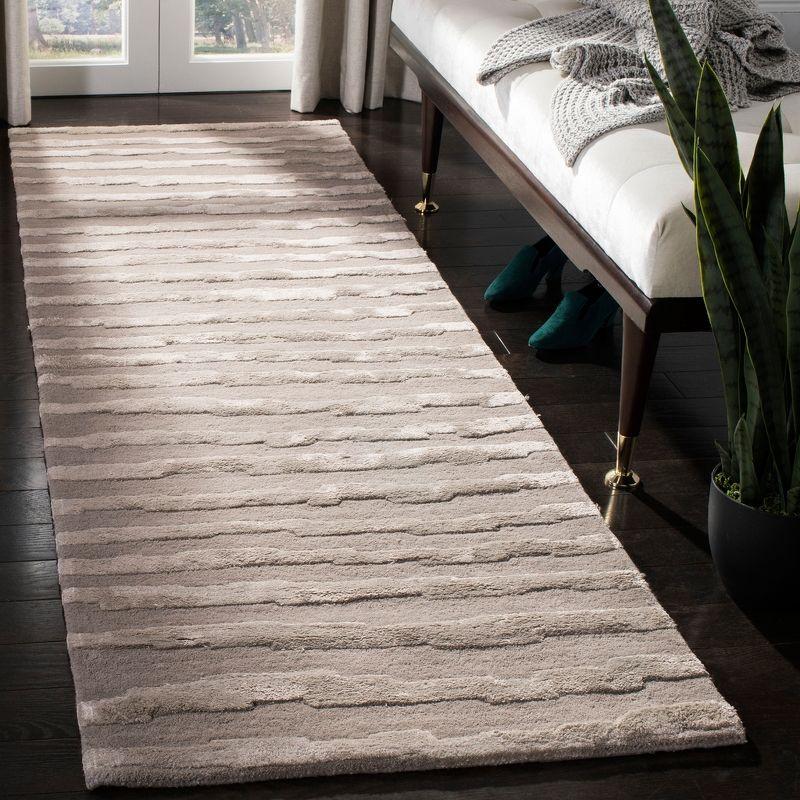 Gray Hand-Tufted Wool and Viscose Runner Rug