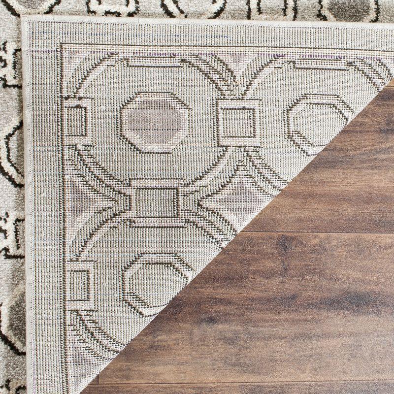 Amherst AMT431 Power Loomed Indoor Area Rug - Light Grey/Ivory - 4'x6' - Safavieh