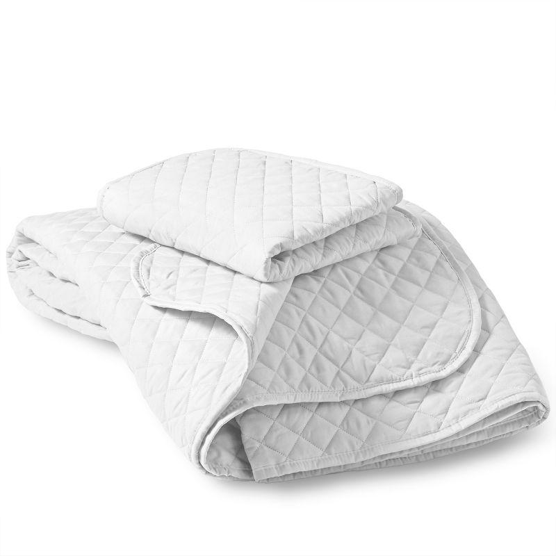 White Twin Microfiber Diamond Stitched Quilt Set