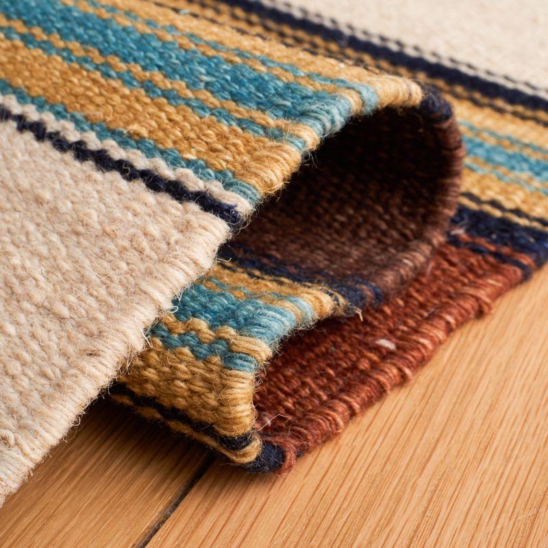 Kilim KLM710 Hand Woven Rugs - Safavieh