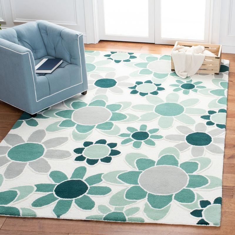 Safavieh Kids SFK923 Hand Tufted Area Rug - Ivory/Green - 3'x5' - Safavieh.