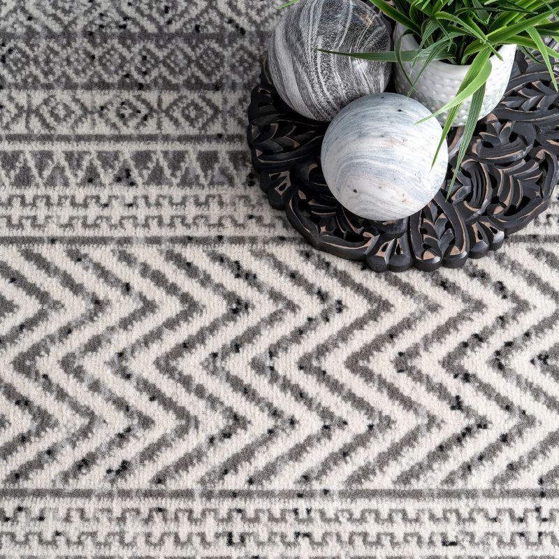 Nuloom Catherina Trellis 8x10 Indoor Area Rug for Living Room Bedroom Dining Room Kitchen, Grey/Ivory