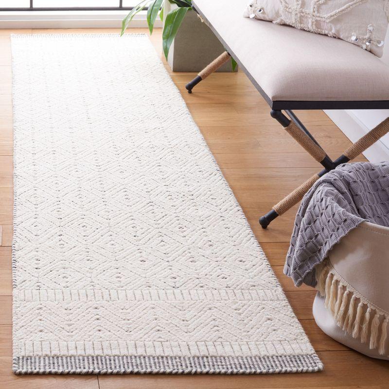 Martha Stewart Rugs Martha Stewart Hand Loomed 65% Wool And 35% Cotton Chevron Rug
