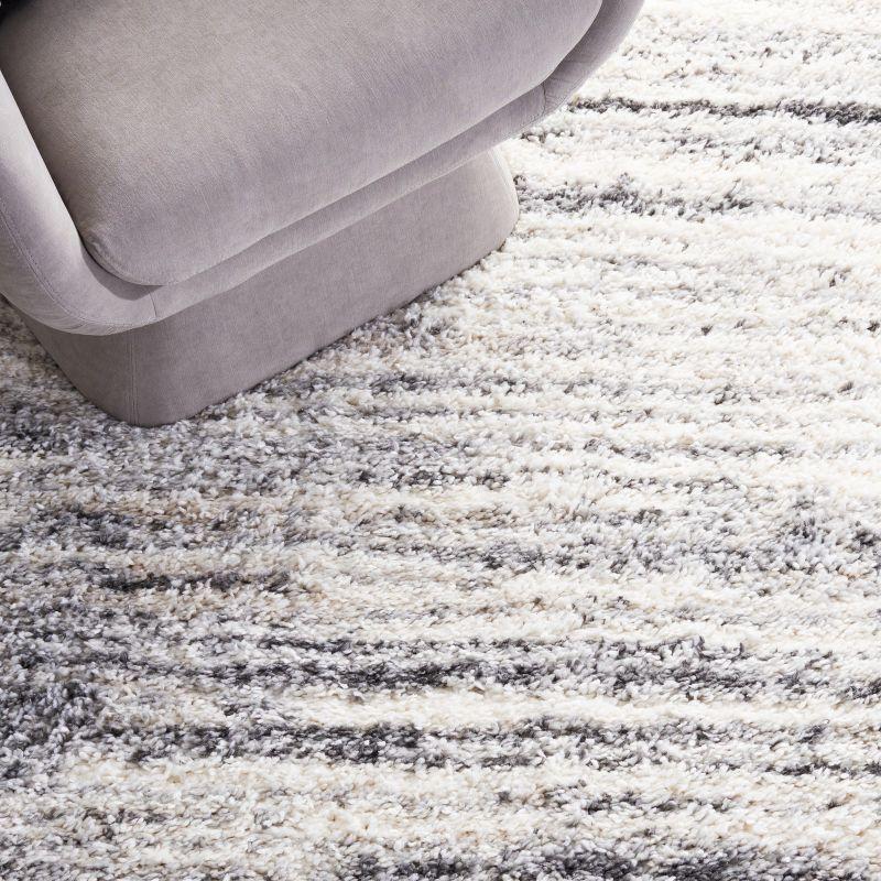 Fontana Shag FNT850 Power Loomed Area Rug - Ivory/Grey - 6'7"x6'7" - Safavieh.