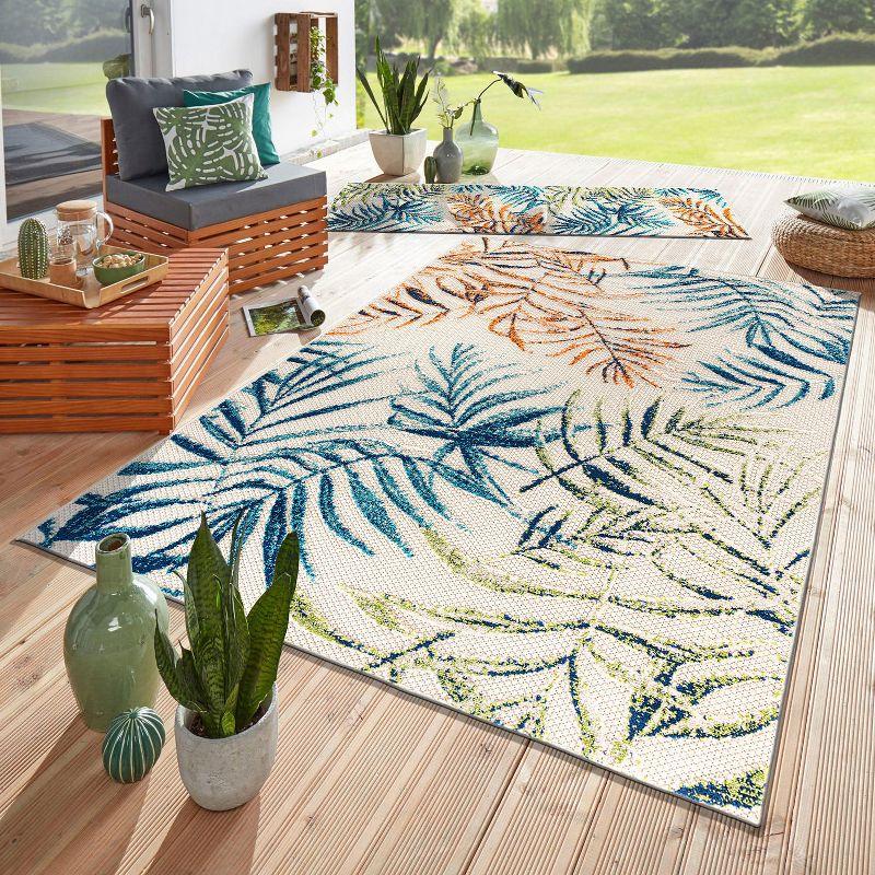 World Rug Gallery Bahama Palm Frond Floral Indoor/Outdoor Area Rug - Multi 5' x 7'