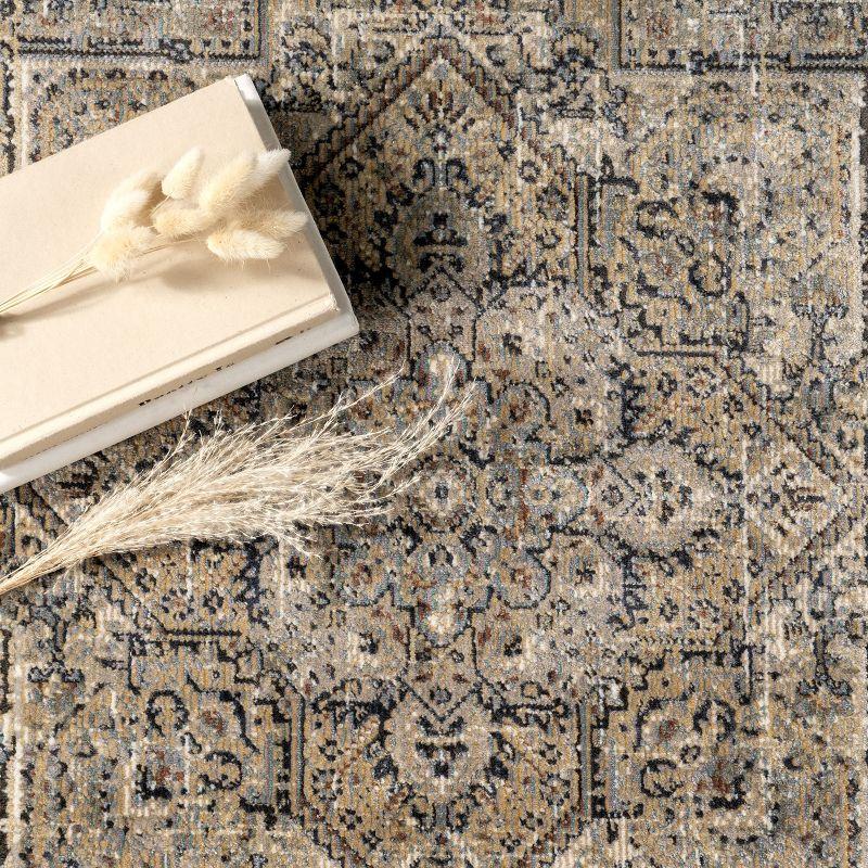 Nuloom Traditional Carol Medallion Area Rug