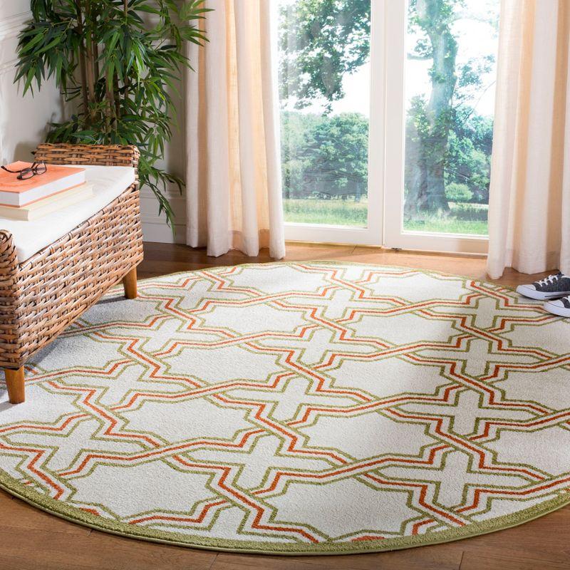 Amherst Hand-Knotted Ivory & Light Green Geometric Round Rug