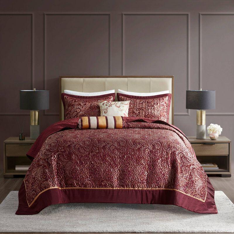 Aubrey 5 Piece Jacquard Bedspread Set with Throw Pillows