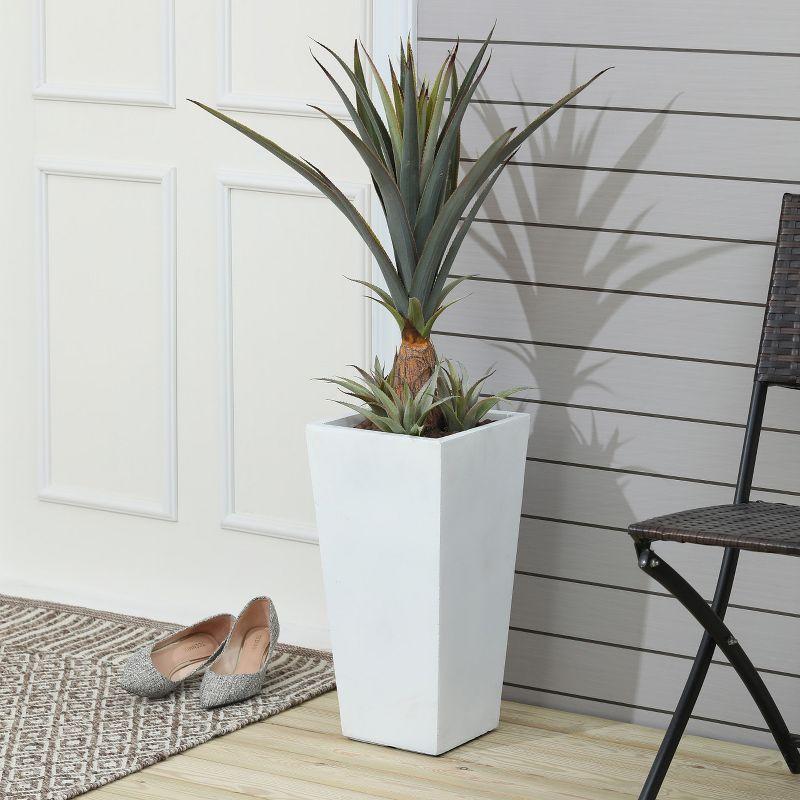 LuxenHome Square Tapered 18.5" H House Planters, Indoor & Outdoor Black