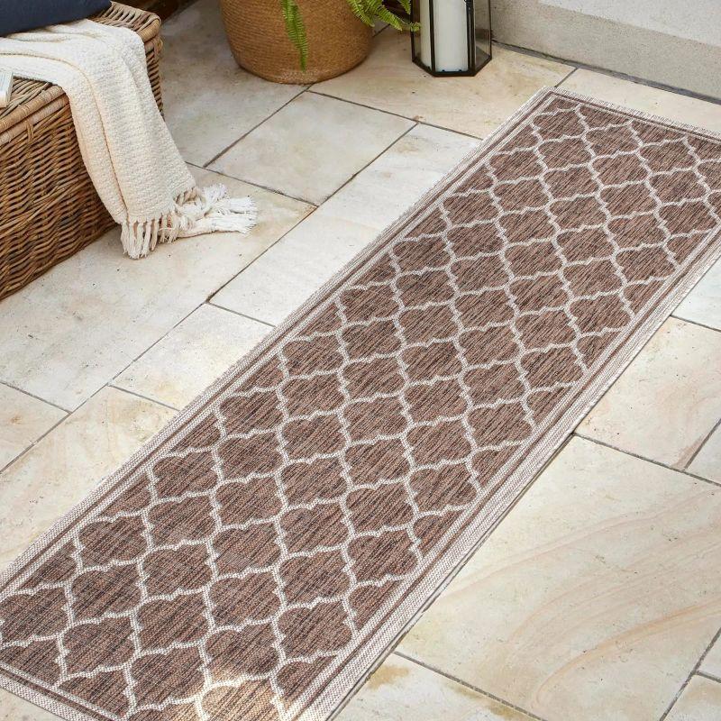 Trebol Moroccan Trellis Textured Weave Indoor/Outdoor Area Rug - JONATHAN Y