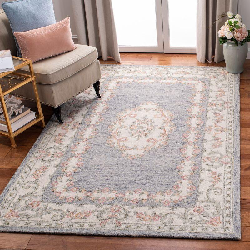 Hand-Tufted Medallion Wool Area Rug in Gray 4' x 6'