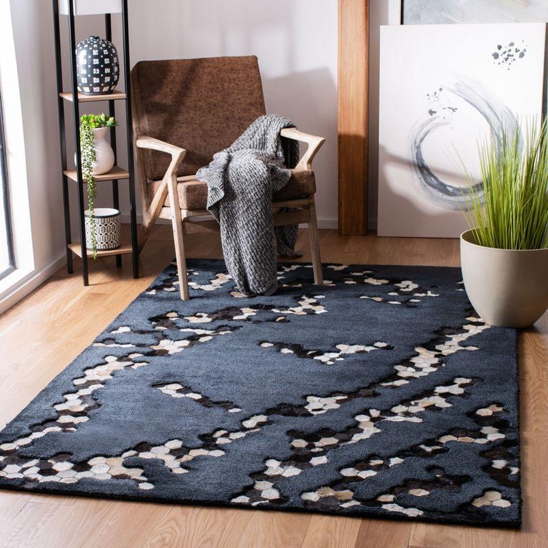 Manhattan Black and White Hand-Knotted Wool Shag Rug