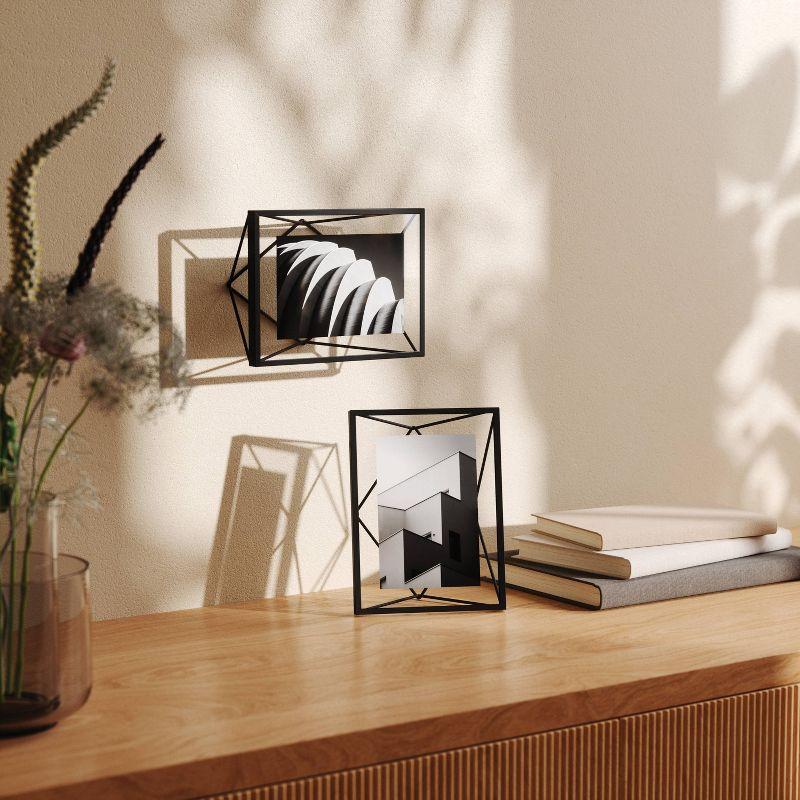 Black 4x6 Steel Geometric Floating Picture Frame