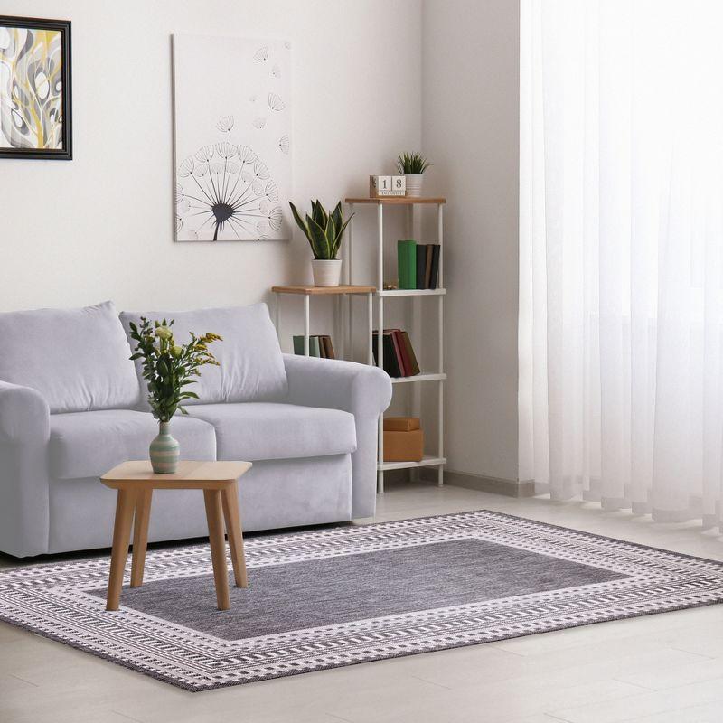Liora Manne Malibu Etched Border Indoor/Outdoor Rug Charcoal 7'10" x 9'10"