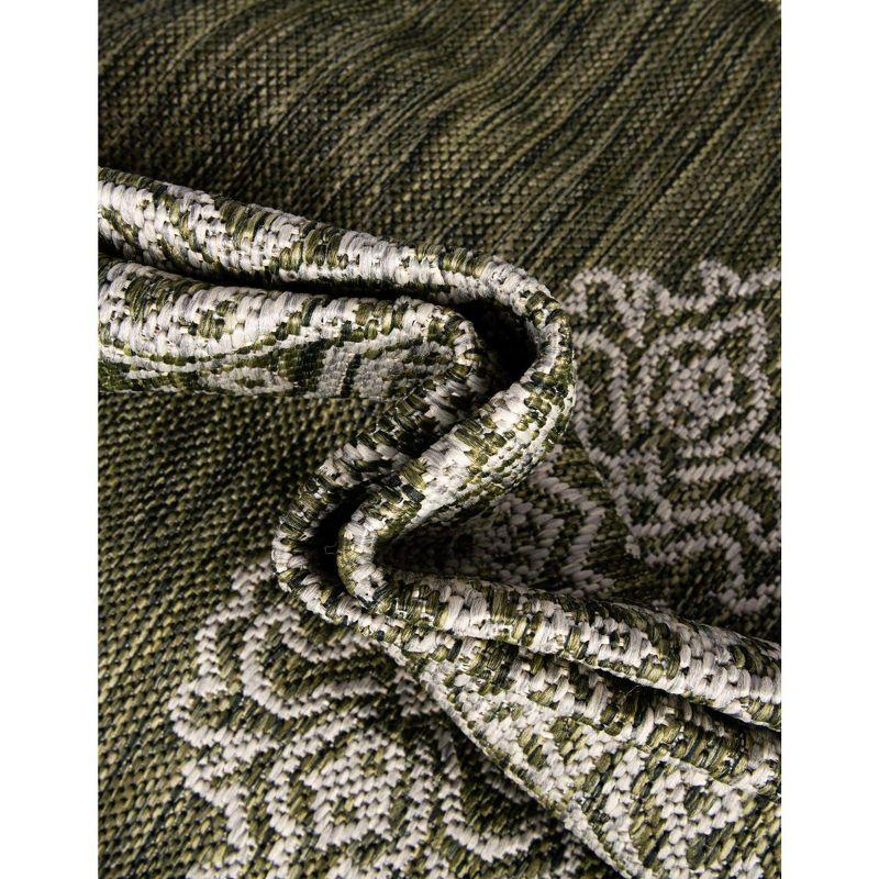 Unique Loom 7' 1 x 10' 0 Rectangle Indoor/Outdoor Traditional Green Area Rug