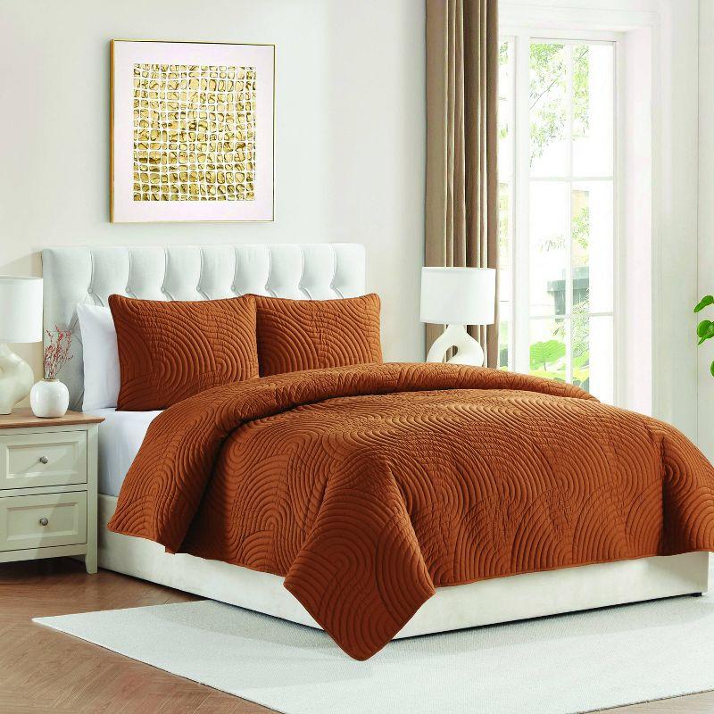 VCNY 3pc Full/Queen Square Pinsonic Quilt Set Orange: Hypoallergenic Microfiber, Machine Washable