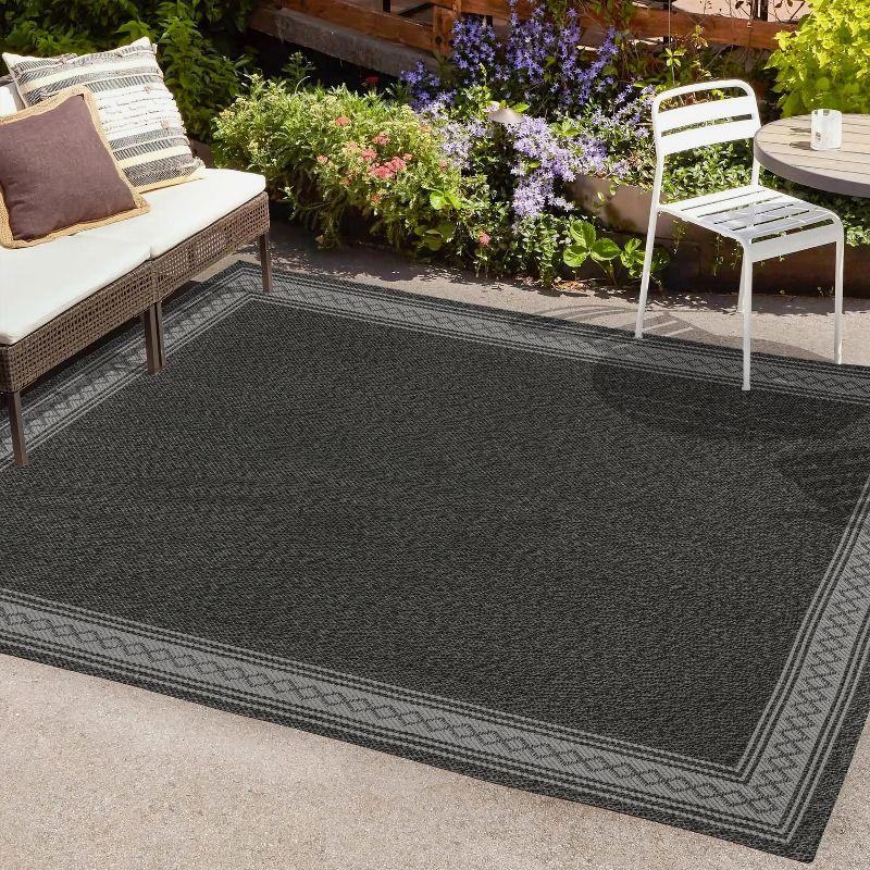 Lucia Classic Diamond Border Indoor/Outdoor Area Rug - JONATHAN Y