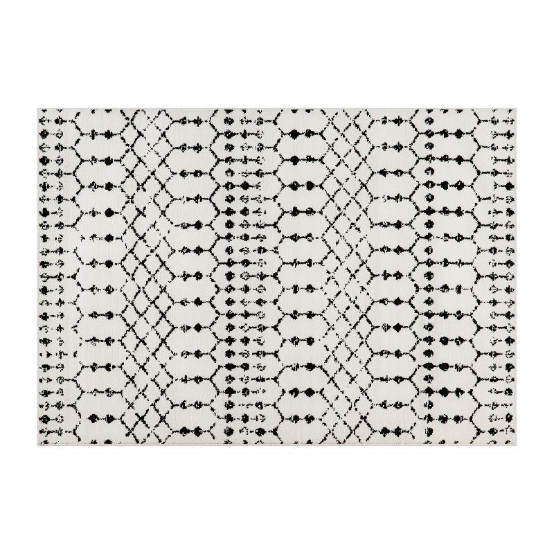 Bohemian Geometric White Synthetic 5' x 7' Area Rug