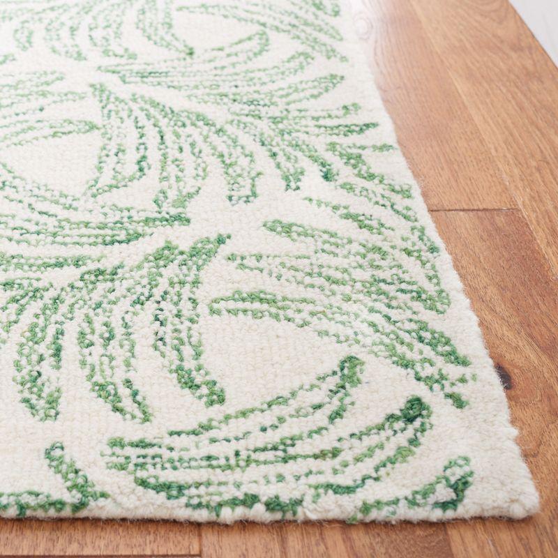 Jardin JAR728 Hand Tufted Area Rug - Ivory/Green - 5'x8' - Safavieh