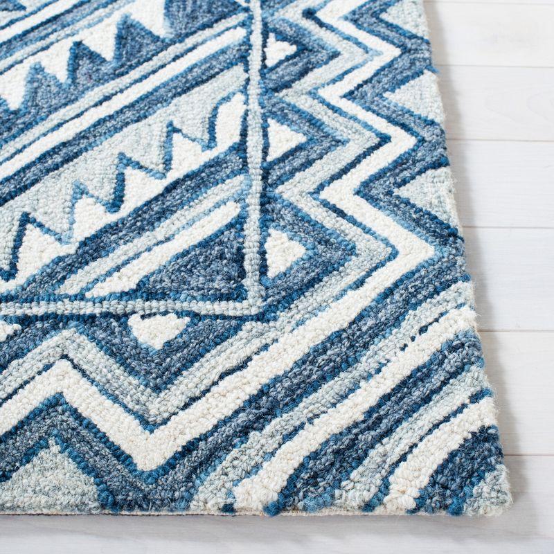 Metro MET122 Hand Tufted Indoor Area Rug - Blue/Ivory - 4'x6' - Safavieh