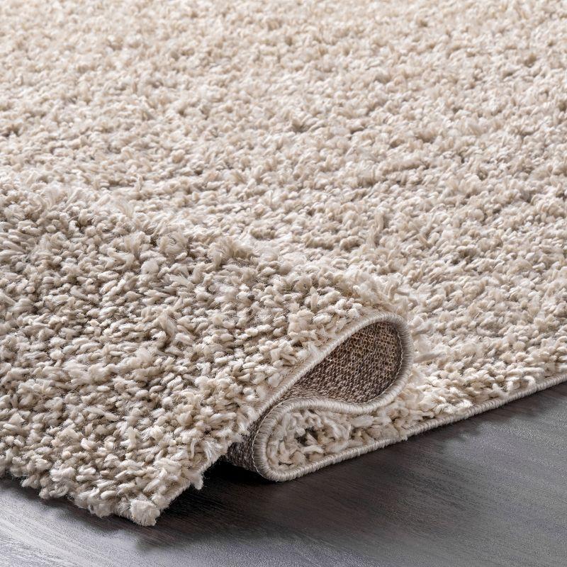 Cozy Plush Beige Round Shag Area Rug for Luxurious Comfort