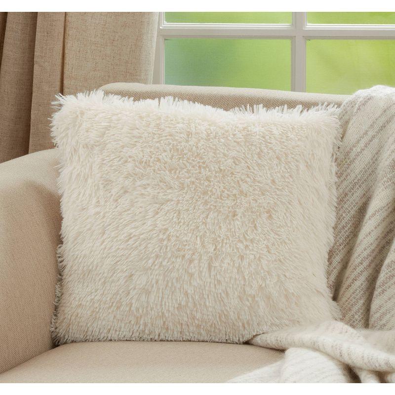 Classic Down-Filled with Faux Fur Design Throw Pillow - Saro Lifestyle