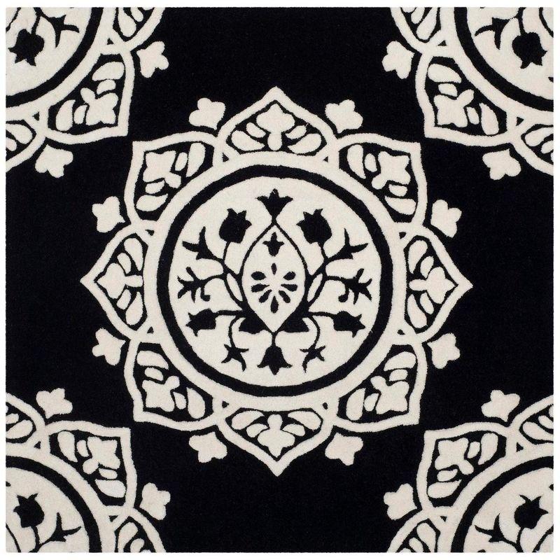 Bella BEL136 Hand Tufted Indoor Area Rug - Black/Ivory - 5'x5' - Safavieh