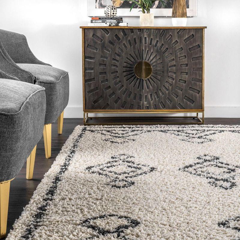 Mira Off-White Moroccan Diamond Shag Area Rug