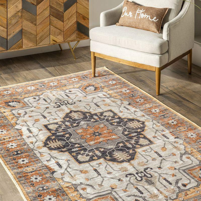 Nuloom Cira Traditional Vintage Machine Washable Indoor Area Rug, 5' x 8', Beige