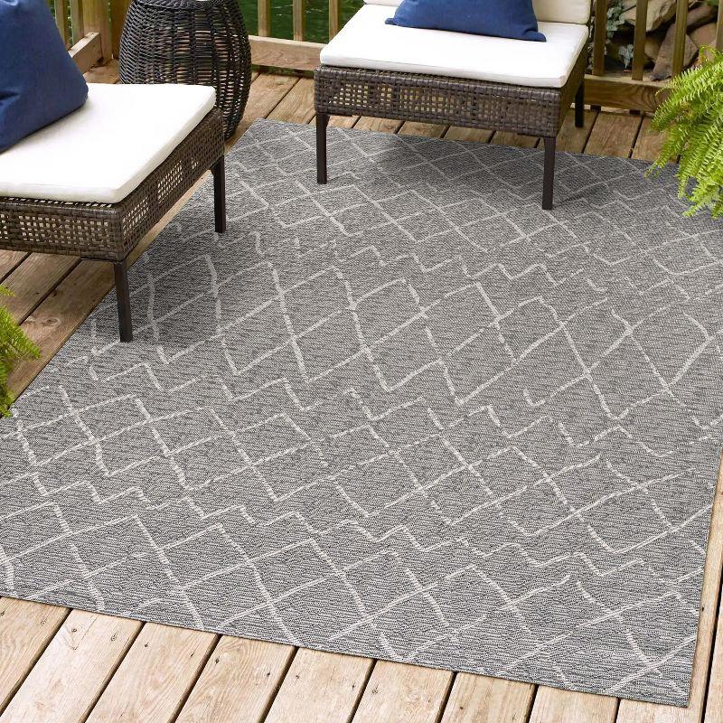 8'x10' Madaba Moroccan Trellis Indoor/Outdoor Area Rug, Gray/Cream - JONATHAN Y