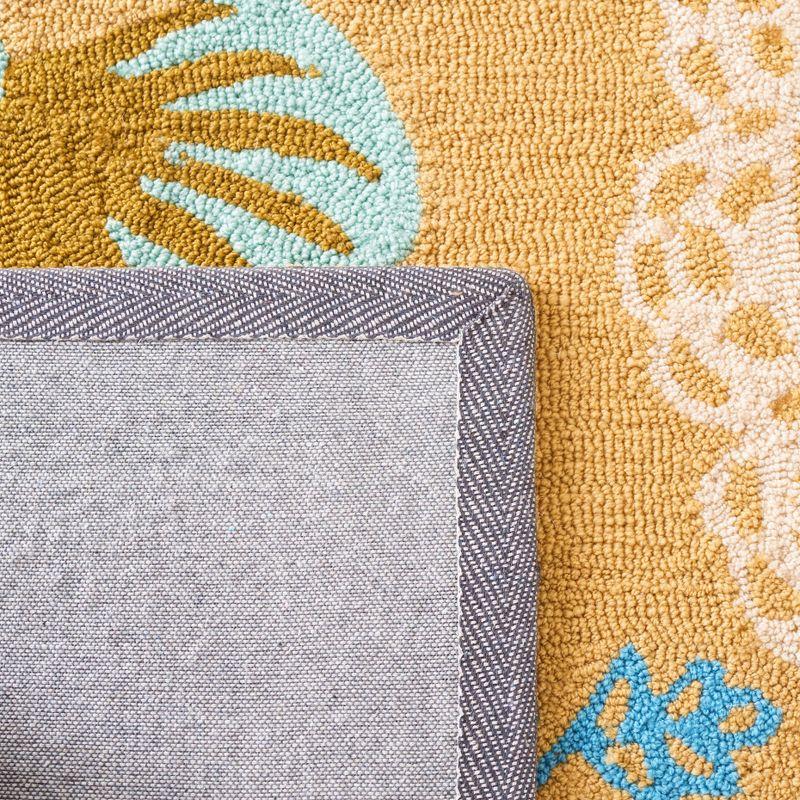 Four Seasons FRS472 Hand Hooked Accent Rug - Taupe/Multi - 2'6"x4' - Safavieh.
