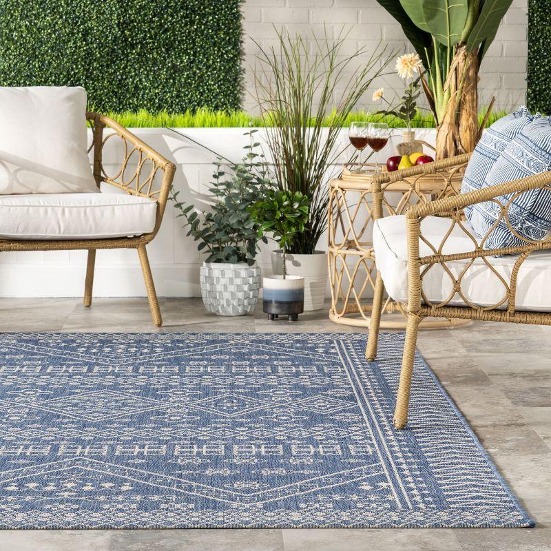 Reversible Easy-Care Oval Blue Synthetic Area Rug, 5' x 8'