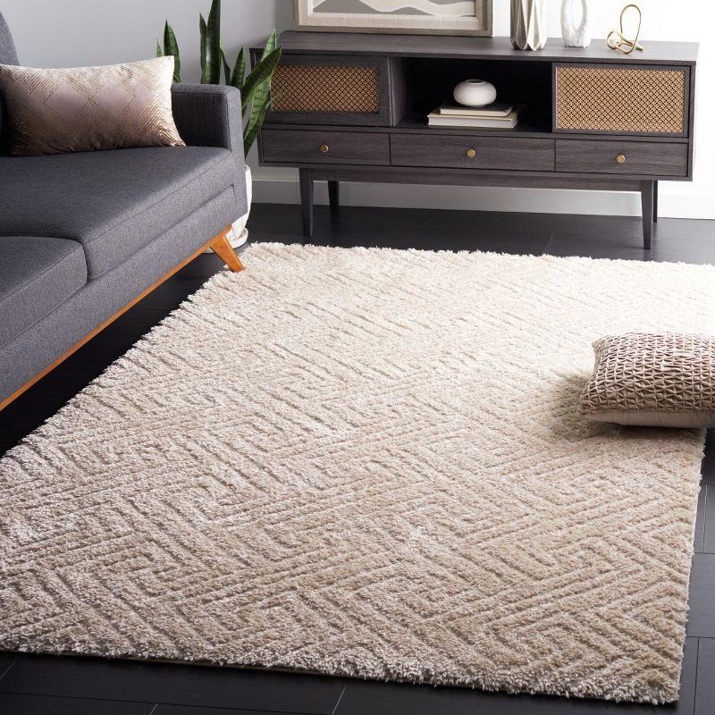 Tahoe Shag THO652 Power Loomed Indoor Area Rug - Beige - 4'x6' - Safavieh