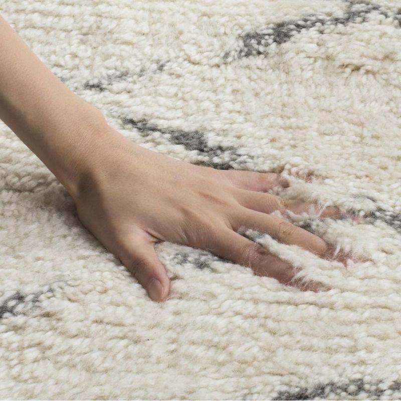 Ivory and Grey Hand-Tufted Wool Shag Rug, 3' x 5'