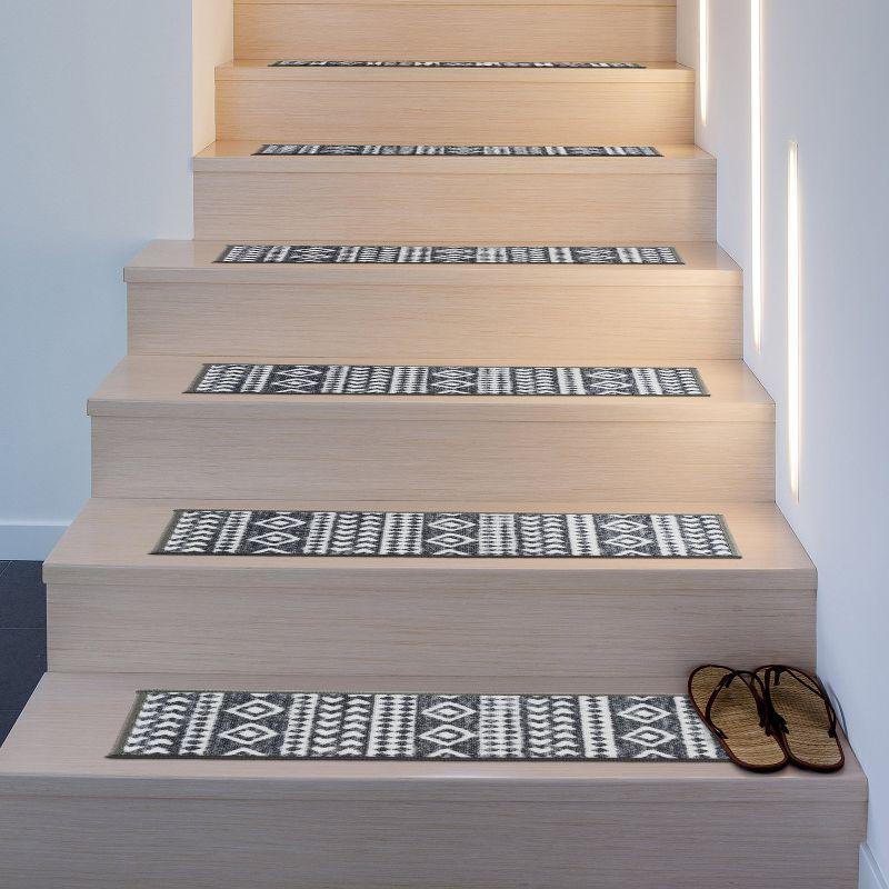 World Rug Gallery Geometric Bohemian Non-Slip Stair Treads