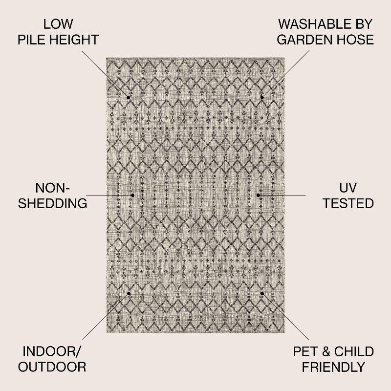 5'x8' Ourika Moroccan Geometric Textured Weave Indoor/Outdoor Area Rug, Light Gray/Black - JONATHAN Y