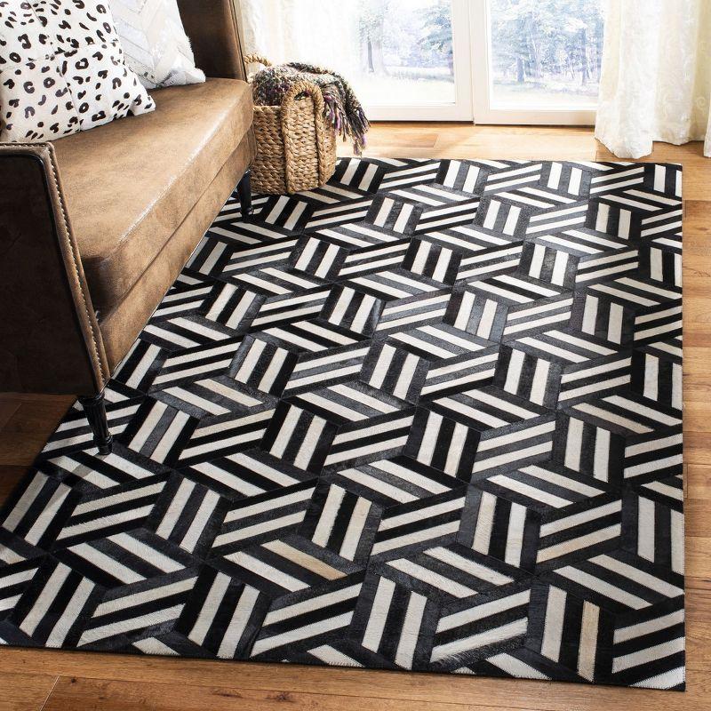 Studio Leather STL219 Hand Woven Indoor Area Rug - Ivory/Black - 4'x6' - Safavieh