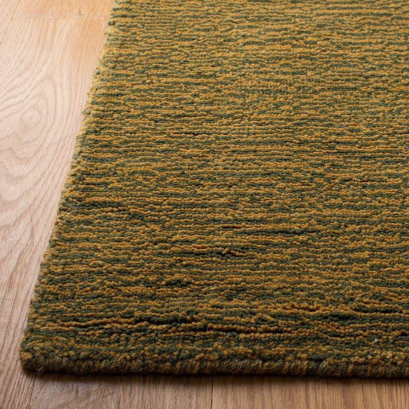 Himalaya HIM311 Hand Loomed Area Rug - Green - 5'x8' - Safavieh.