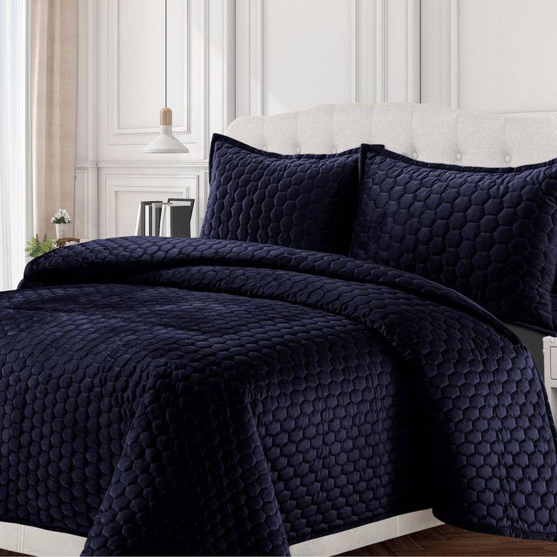 Indigo Twin Velvet Honeycomb Quilt and Sham Set