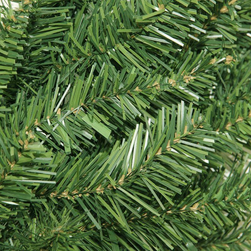 Canadian Canadian Pine Artificial Christmas Wreath