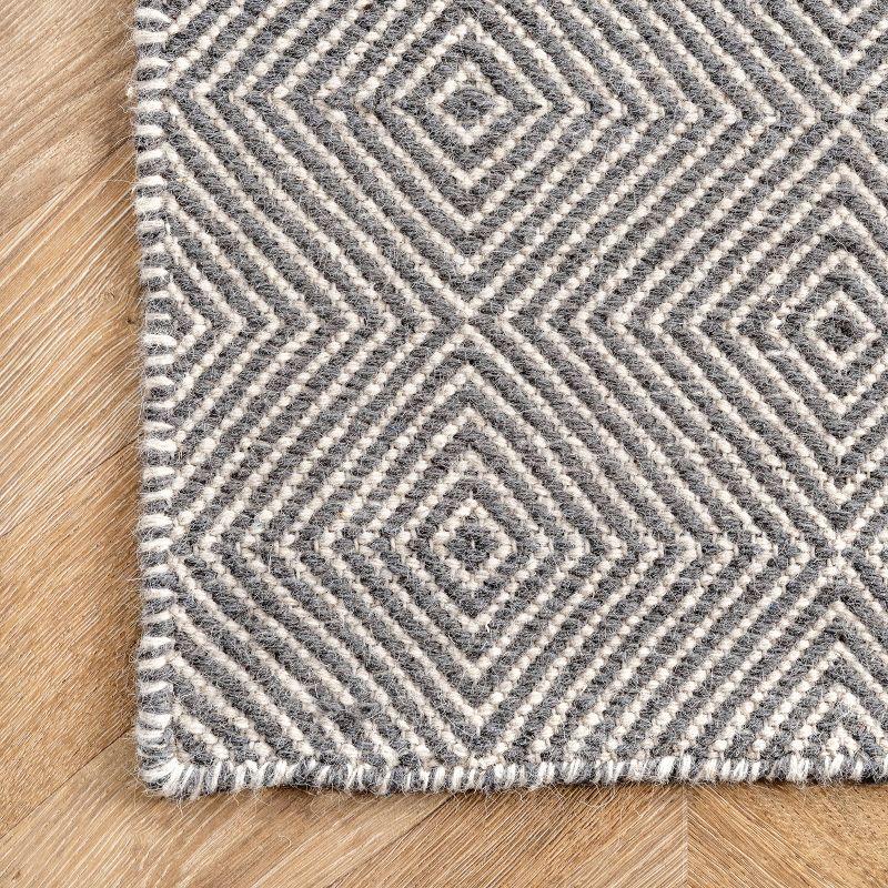 Nuloom Ago Geometric Wool Indoor Area Rug