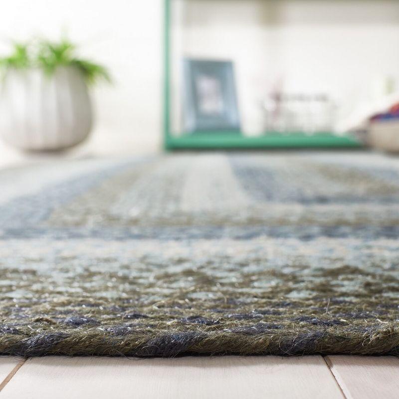 Braided BRD652 Flat Weave Indoor Area Rug - Light Blue/Green - 4'x6' Oval - Safavieh